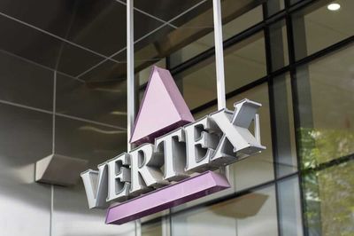 Vertex Pharmaceuticals Stock: Is VRTX Underperforming the Healthcare Sector?